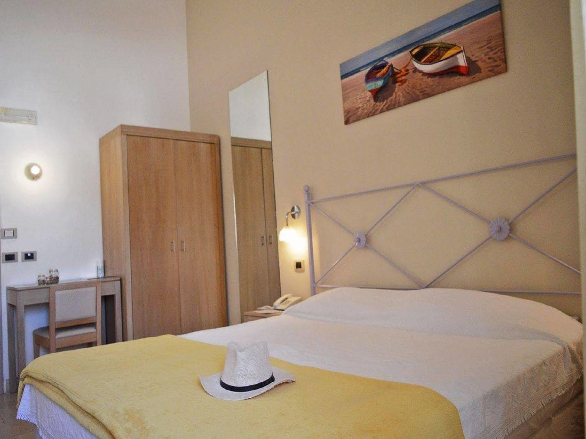 Mar & Sol Hotel